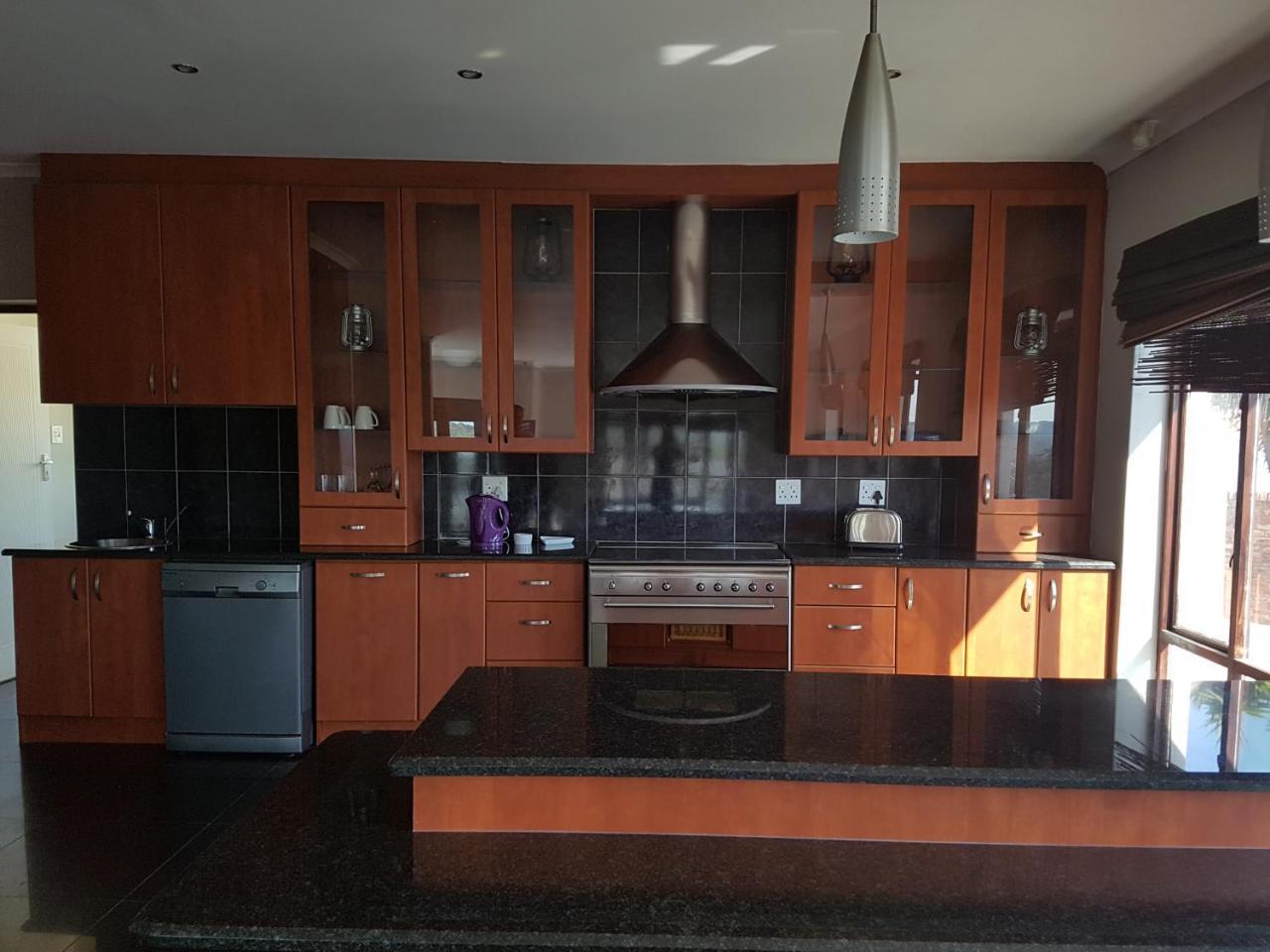 Tyday Accommodation Port Elizabeth Zewnętrze zdjęcie